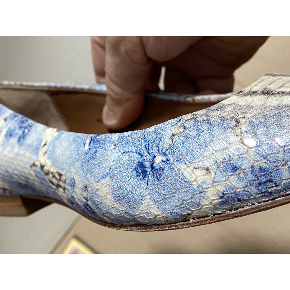 Donald J Pliner Adore Gray Python Studded Flats S… - image 4